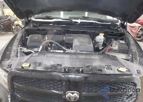 2021 Ram 1500 Classic Tradesman z USA, uszkodzony, nr VIN 1C6RR7FG8MS524184